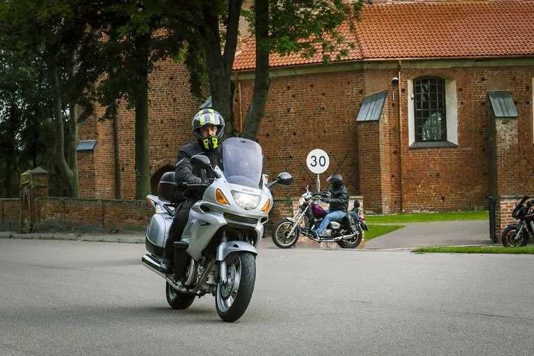Motocyklowy rajd śladami września 1939 roku (zdjęcia)