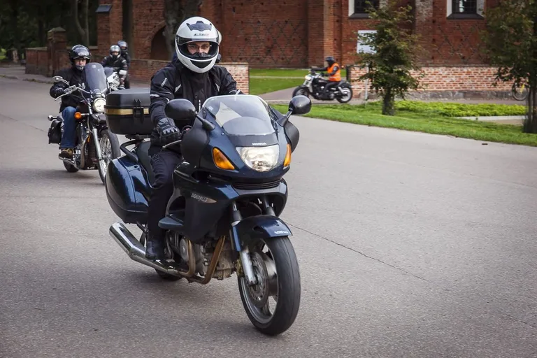 Motocyklowy rajd śladami września 1939 roku (zdjęcia)