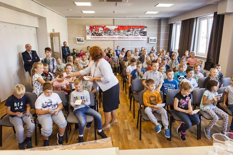 Warsztaty plastyczno-historyczne w Andrzejewie (zdjęcia)