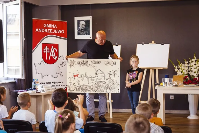 Warsztaty plastyczno-historyczne w Andrzejewie (zdjęcia)
