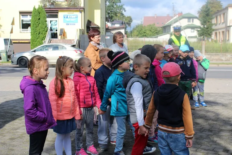 Policjanci edukowali dzieci z "Jedynki" (zdjęcia)