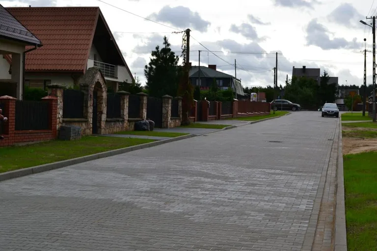 Ulica Gosiewskiego z nową nawierzchnią (zdjęcia)