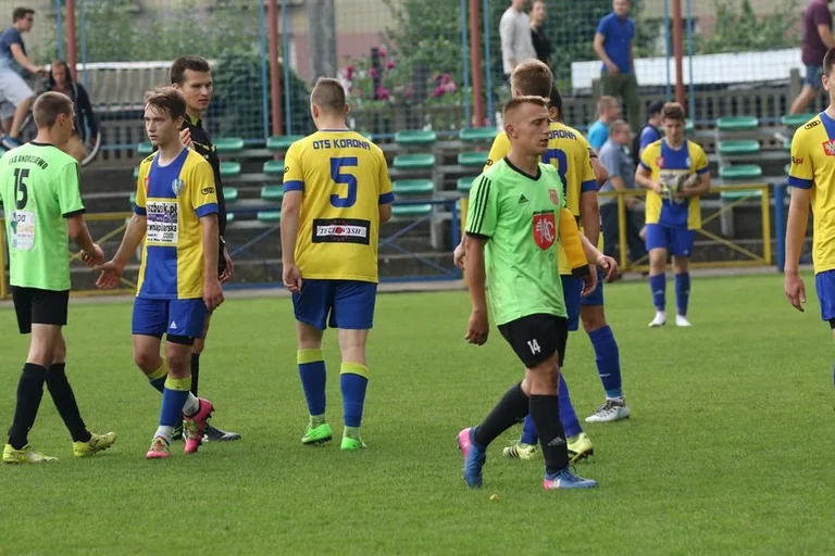 Porażka GKS Andrzejewo i komplet punktów Iskry Zaręby Kościelne na boiskach B klasy (zdjęcia, wideo)