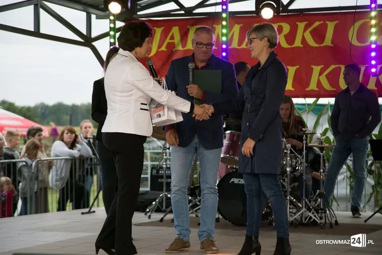 Zabawa podczas Jarmarków Czerwińskich i Dni Kukurydzy (zdjęcia, wideo)