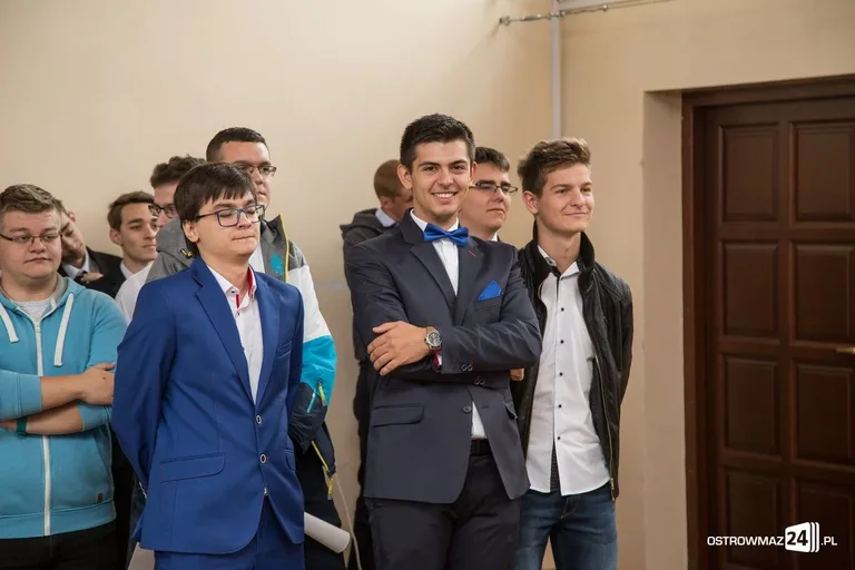 Pierwszy dzwonek zabrzmiał w "Ekonomiku" (zdjęcia)