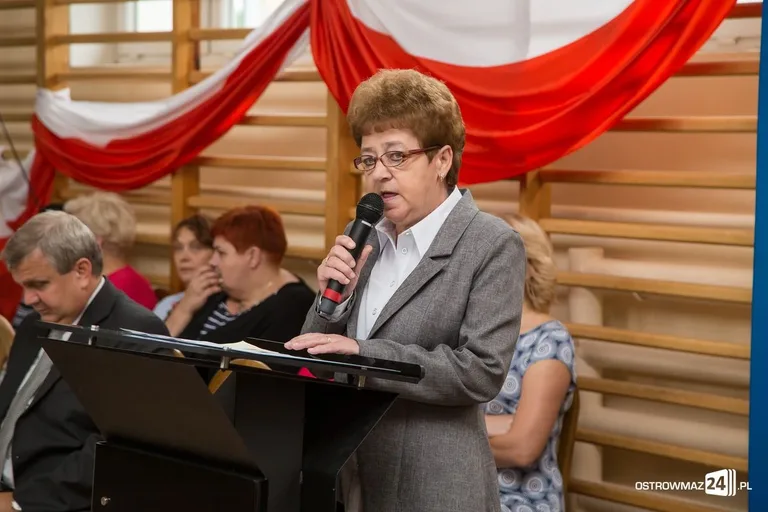 Pierwszy dzwonek zabrzmiał w "Ekonomiku" (zdjęcia)