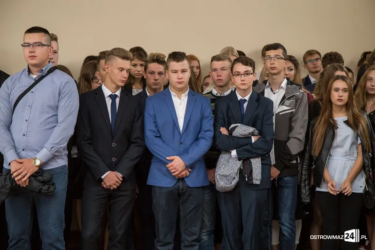 Pierwszy dzwonek zabrzmiał w "Ekonomiku" (zdjęcia)