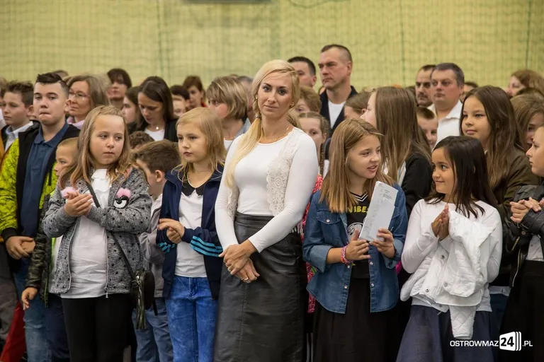 "Dwójka" powitała nowy rok szkolny (zdjęcia)