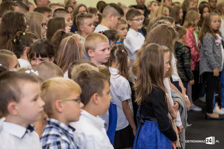 "Dwójka" powitała nowy rok szkolny (zdjęcia)