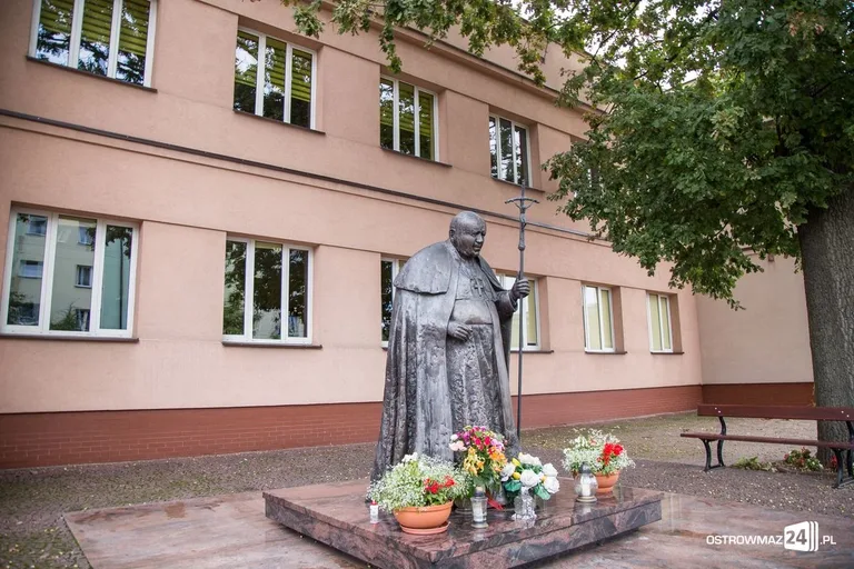 "Dwójka" powitała nowy rok szkolny (zdjęcia)