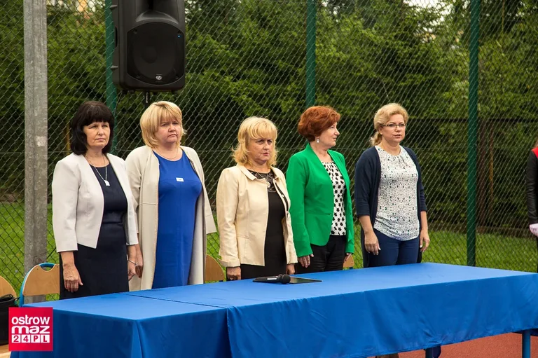 Rozpoczęcie roku szkolnego w ostrowskiej "Trójce" (zdjęcia)