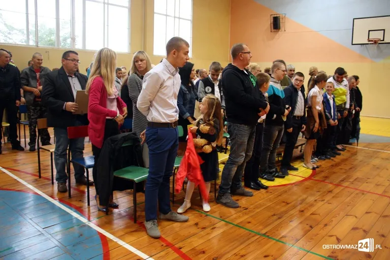 Rozpoczęcie roku szkolnego w Zespole Szkół Specjalnych w Starym Lubiejewie (zdjęcia)