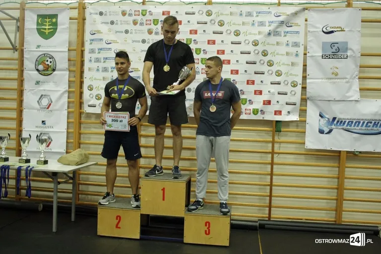 Power Challenge 2017 w hali MOSiR (zdjęcia)