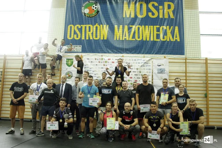 Power Challenge 2017 w hali MOSiR (zdjęcia)