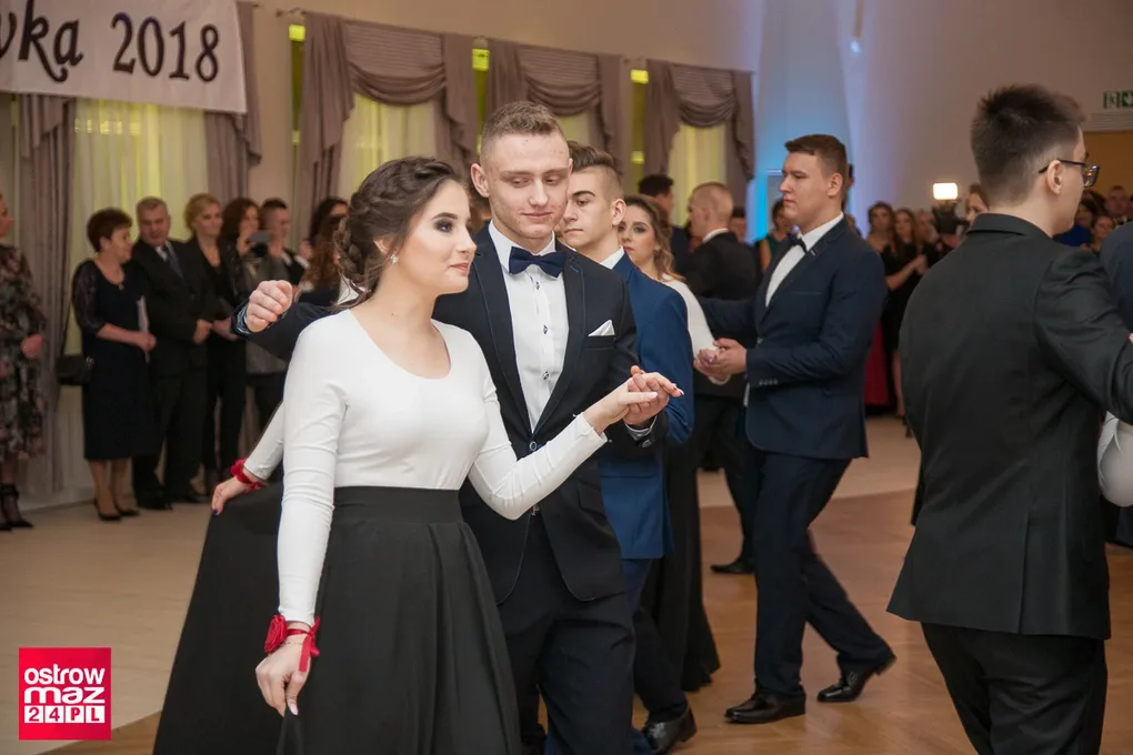 Studniówka Ekonomika 2018 (zdjęcia, wideo)
