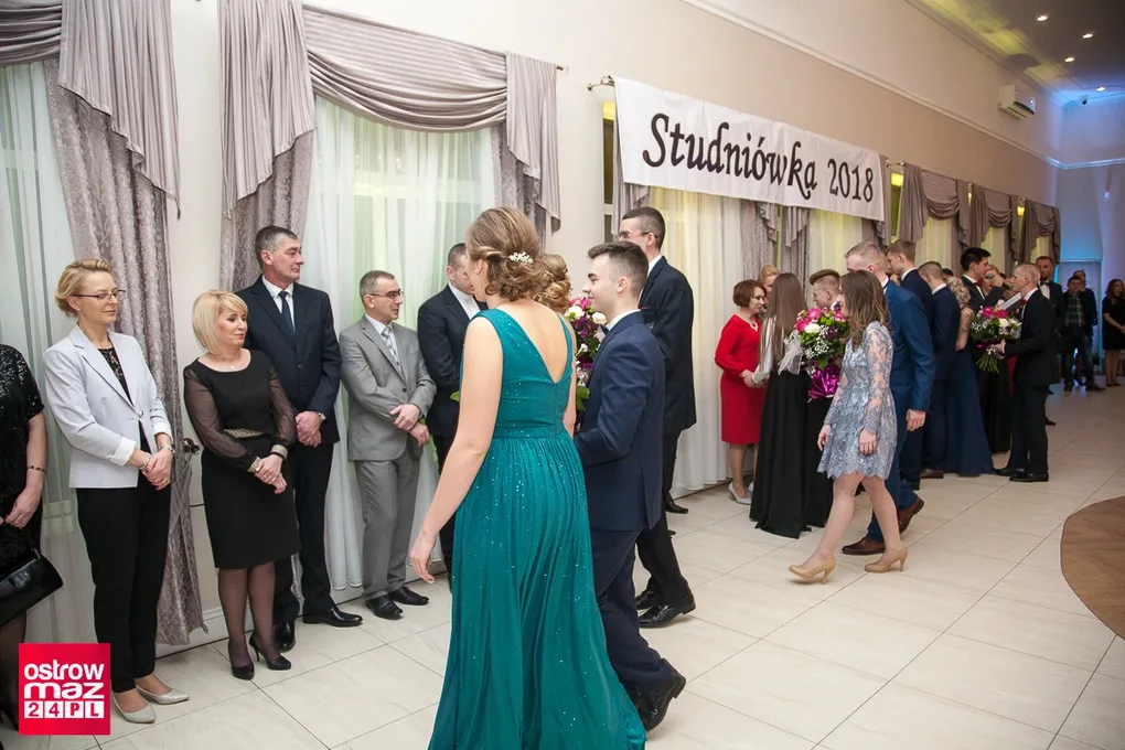 Studniówka Ekonomika 2018 (zdjęcia, wideo)