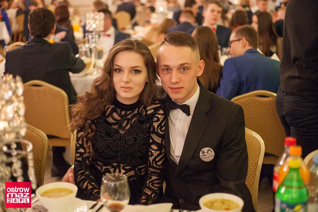 Studniówka Ekonomika 2018 (zdjęcia, wideo)