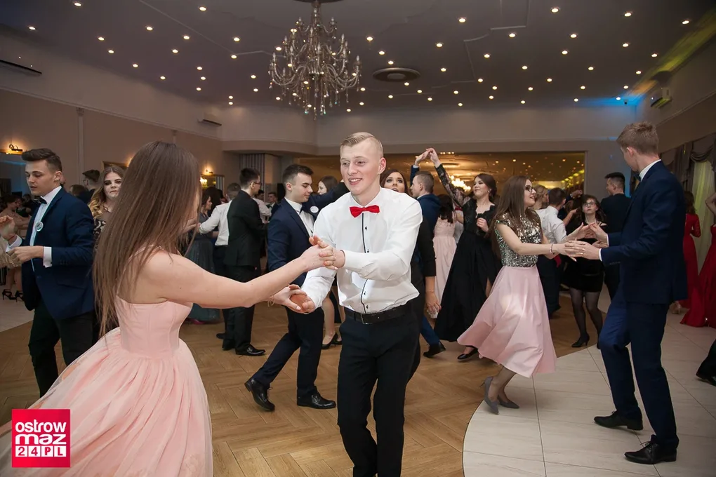 Studniówka Ekonomika 2018 (zdjęcia, wideo)