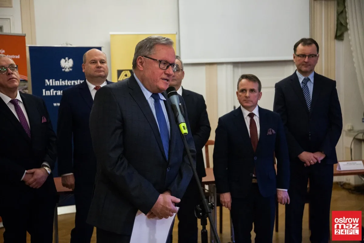 Umowa na budowę odcinka S61 Ostrów-Łomża podpisana (zdjęcia, wideo)