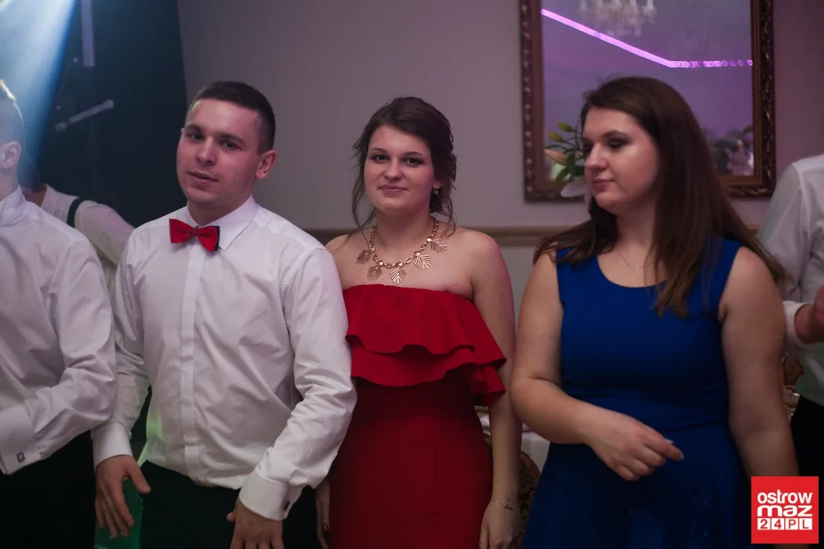 Studniówka ZS CKR w Starym Lubiejewie (zdjęcia, wideo)