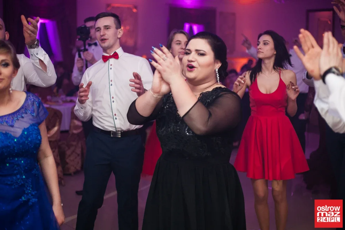 Studniówka ZS CKR w Starym Lubiejewie (zdjęcia, wideo)