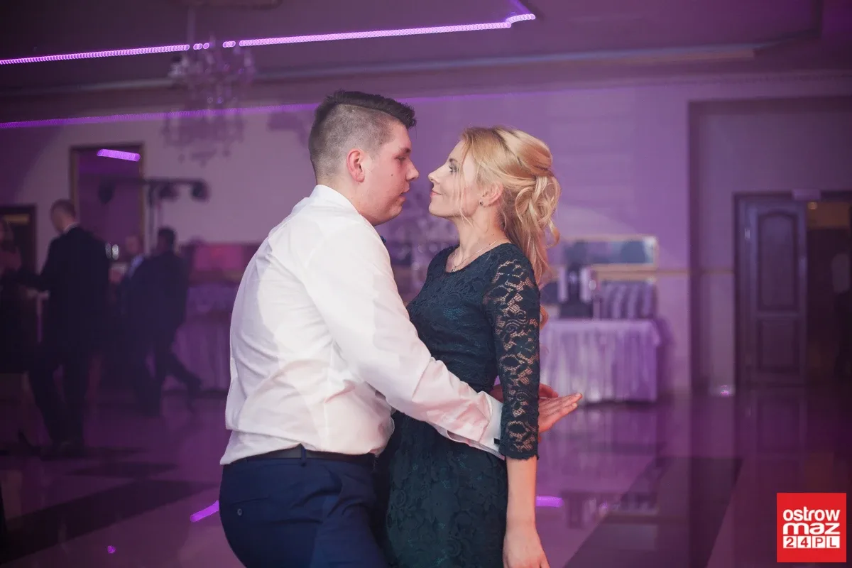 Studniówka ZS CKR w Starym Lubiejewie (zdjęcia, wideo)