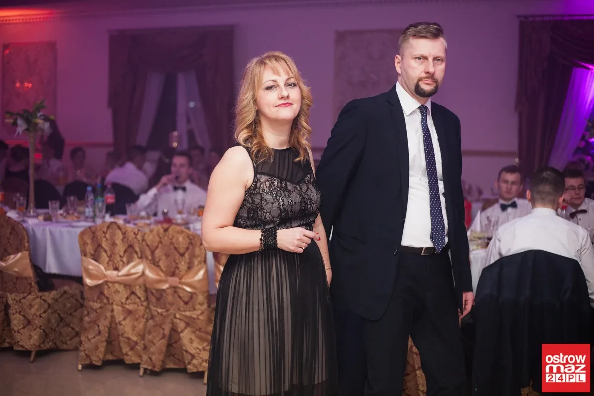 Studniówka ZS CKR w Starym Lubiejewie (zdjęcia, wideo)