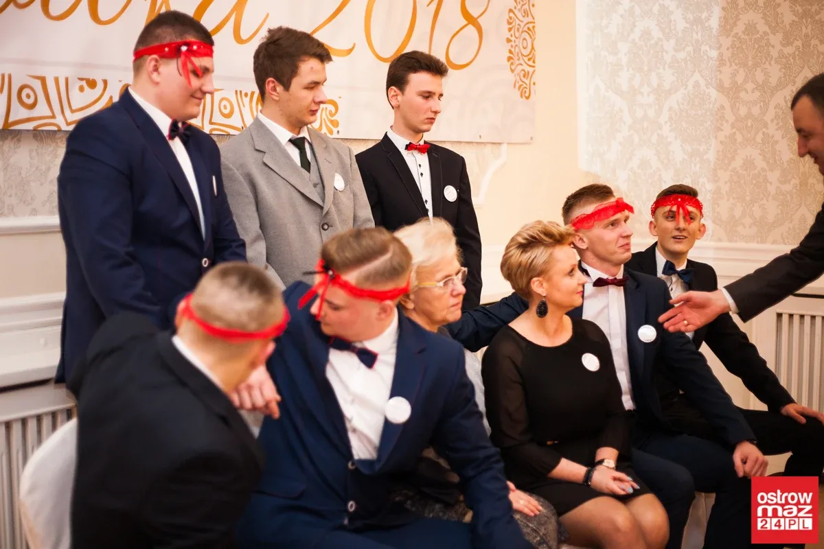 Studniówka ZS w Małkini Górnej (zdjęcia, wideo)