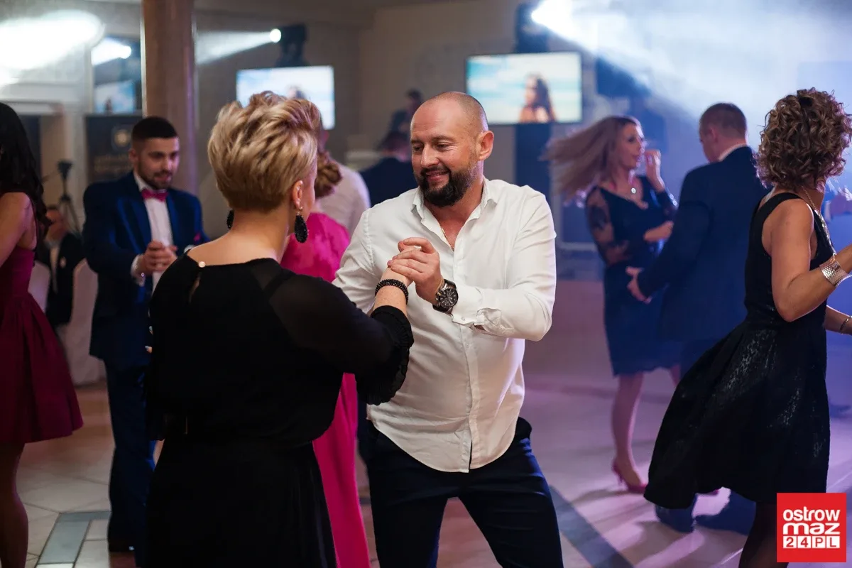 Studniówka ZS w Małkini Górnej (zdjęcia, wideo)