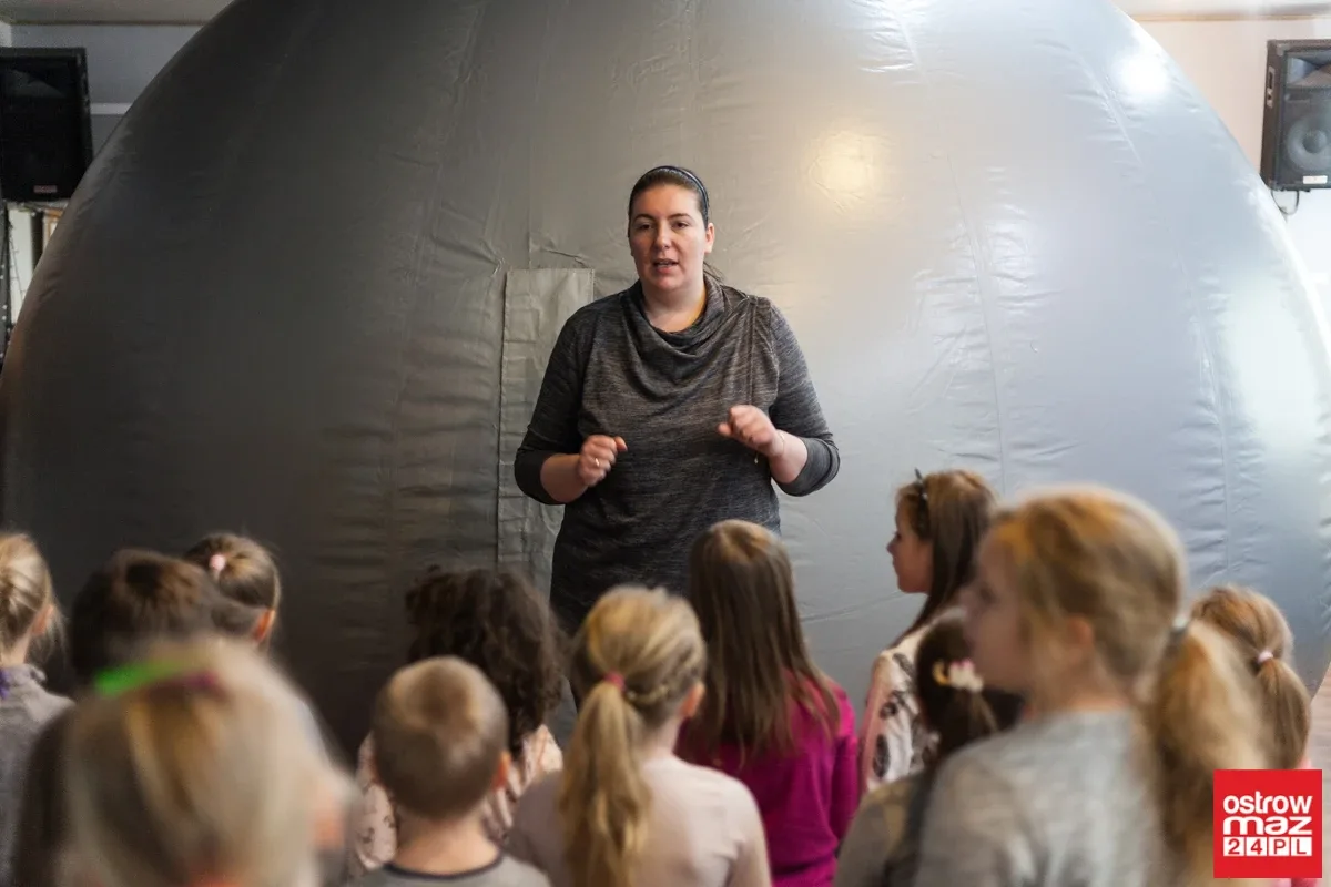 Mobilne planetarium w MDK (zdjęcia, wideo)