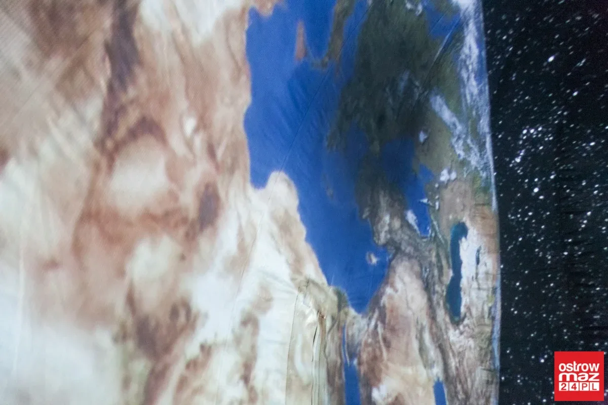 Mobilne planetarium w MDK (zdjęcia, wideo)