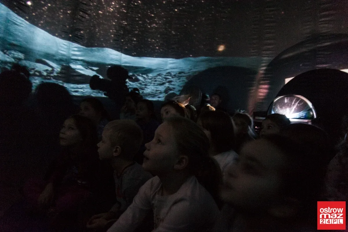 Mobilne planetarium w MDK (zdjęcia, wideo)