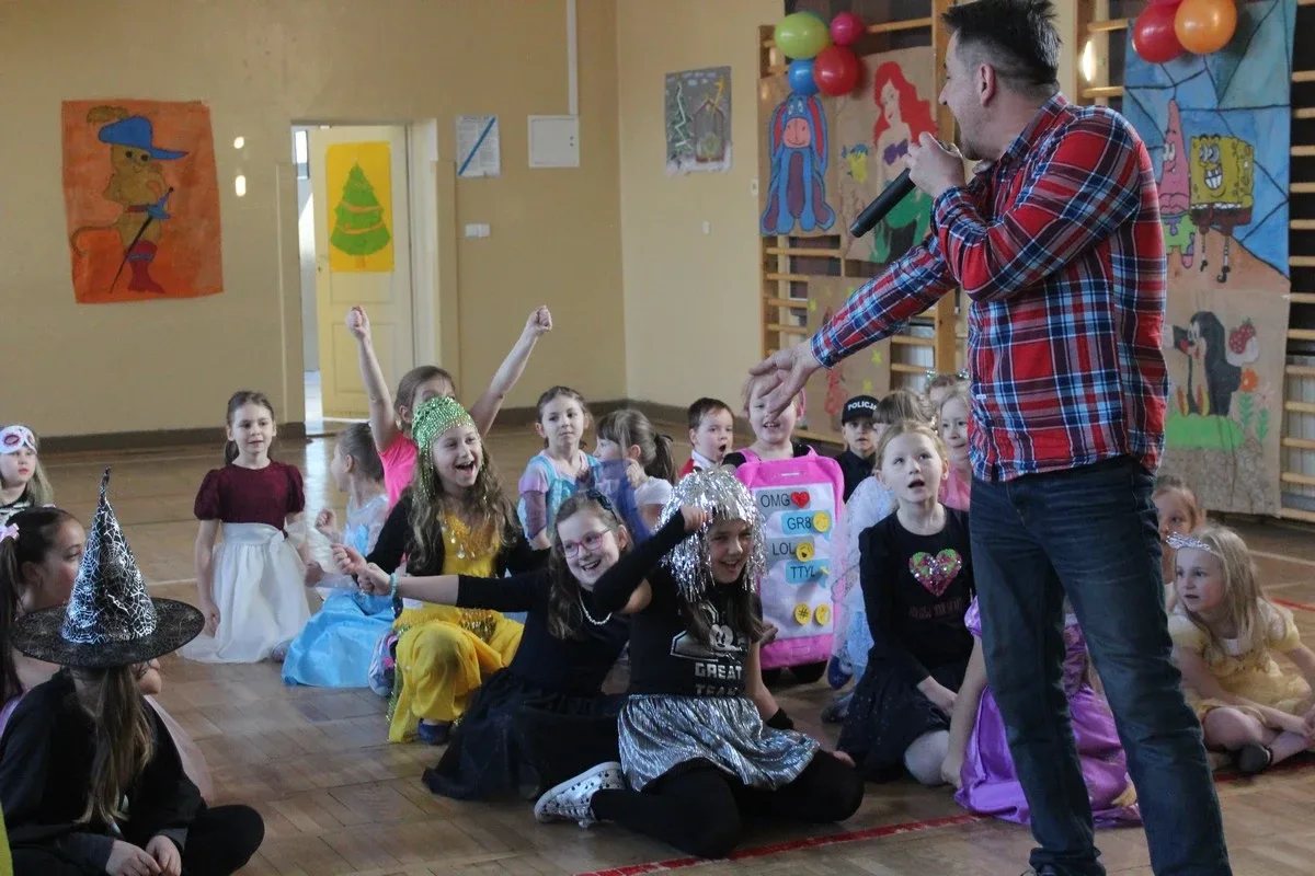 Zabawa karnawałowa w "jedynce" (zdjęcia)