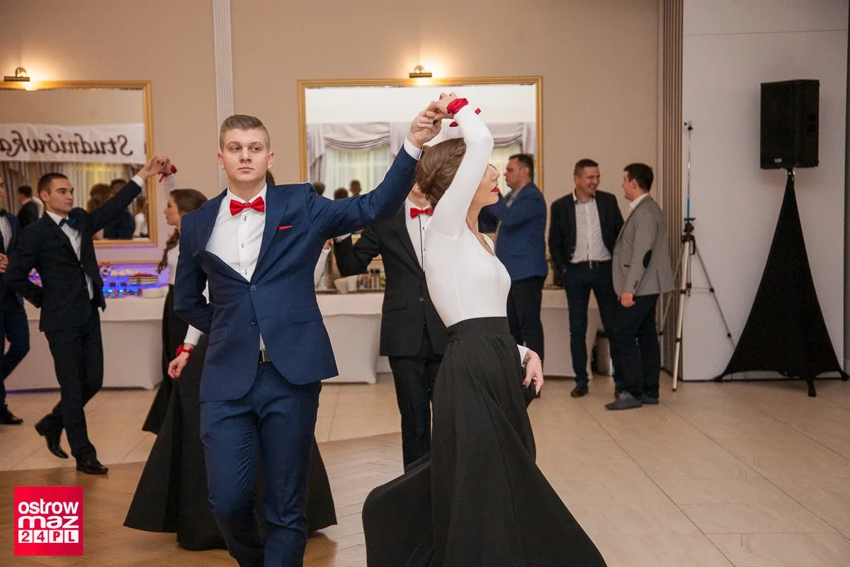 Studniówka Ekonomika 2018 (zdjęcia, wideo)
