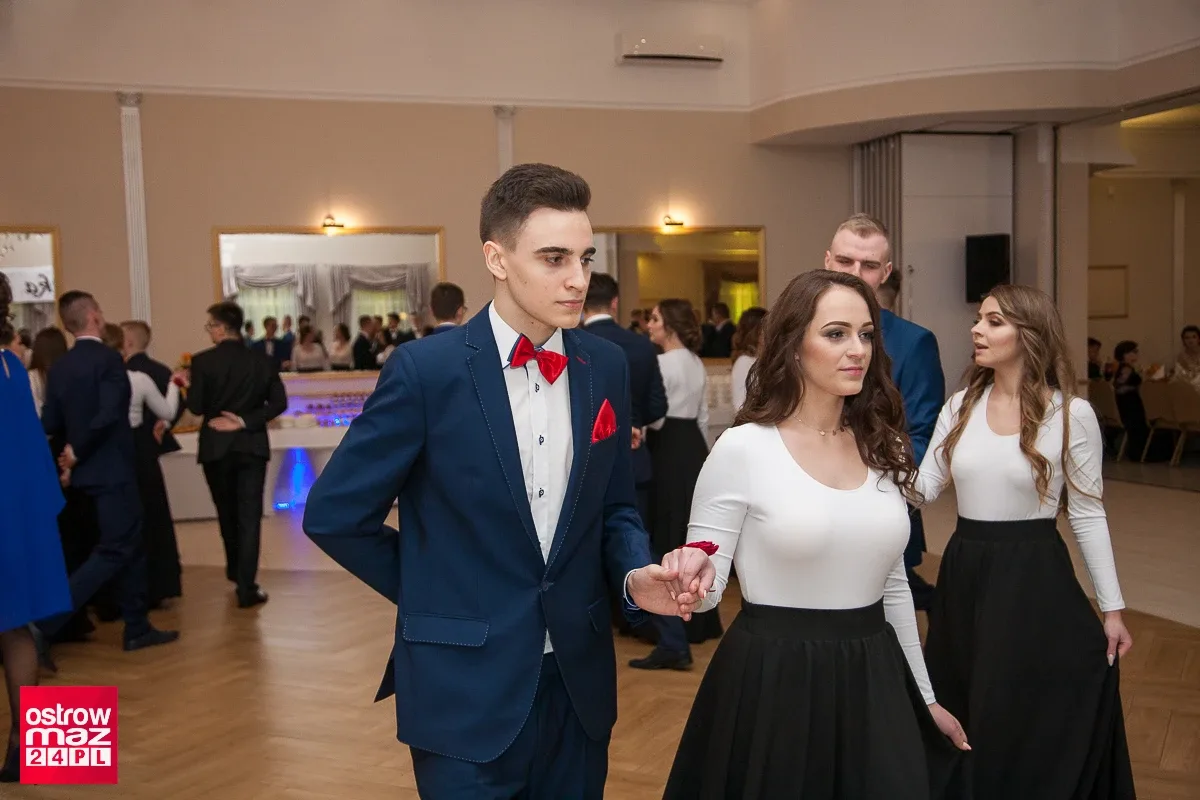 Studniówka Ekonomika 2018 (zdjęcia, wideo)