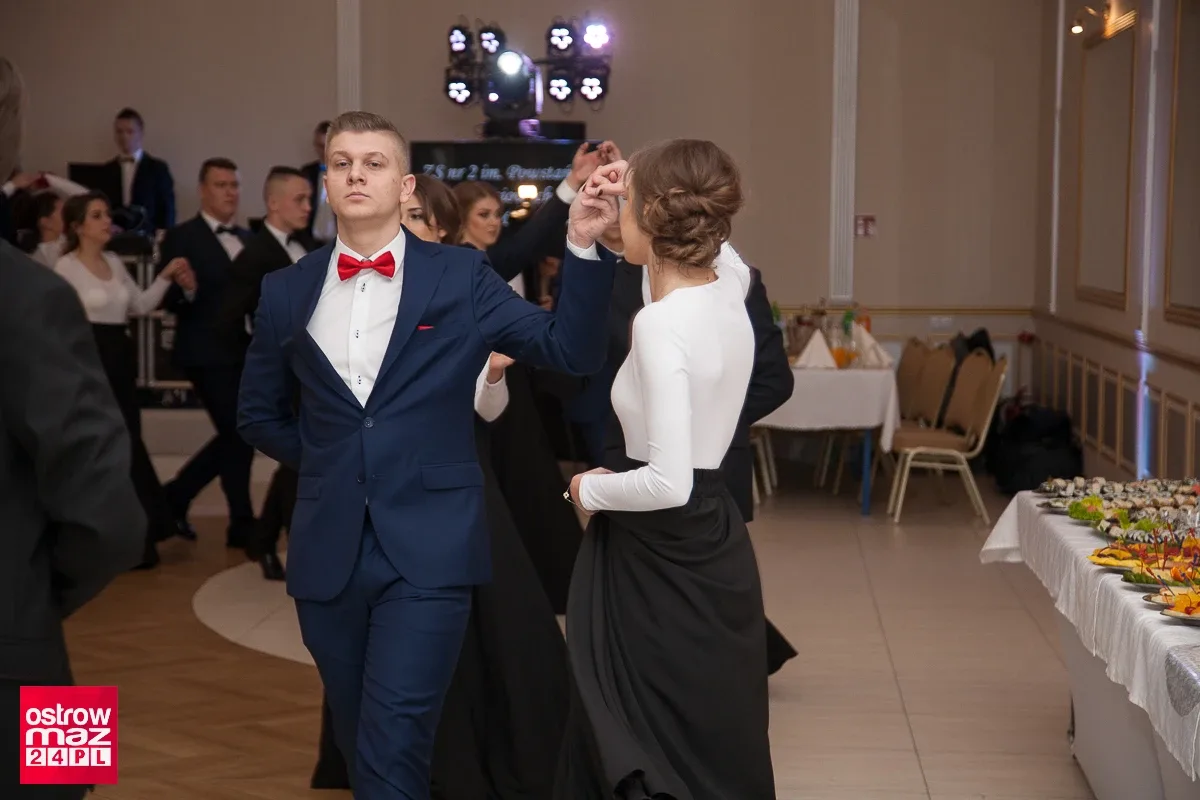 Studniówka Ekonomika 2018 (zdjęcia, wideo)