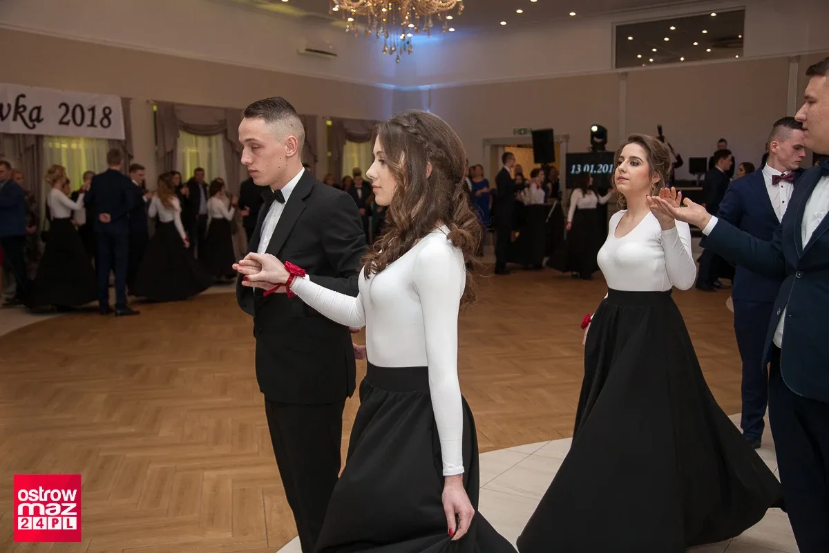 Studniówka Ekonomika 2018 (zdjęcia, wideo)