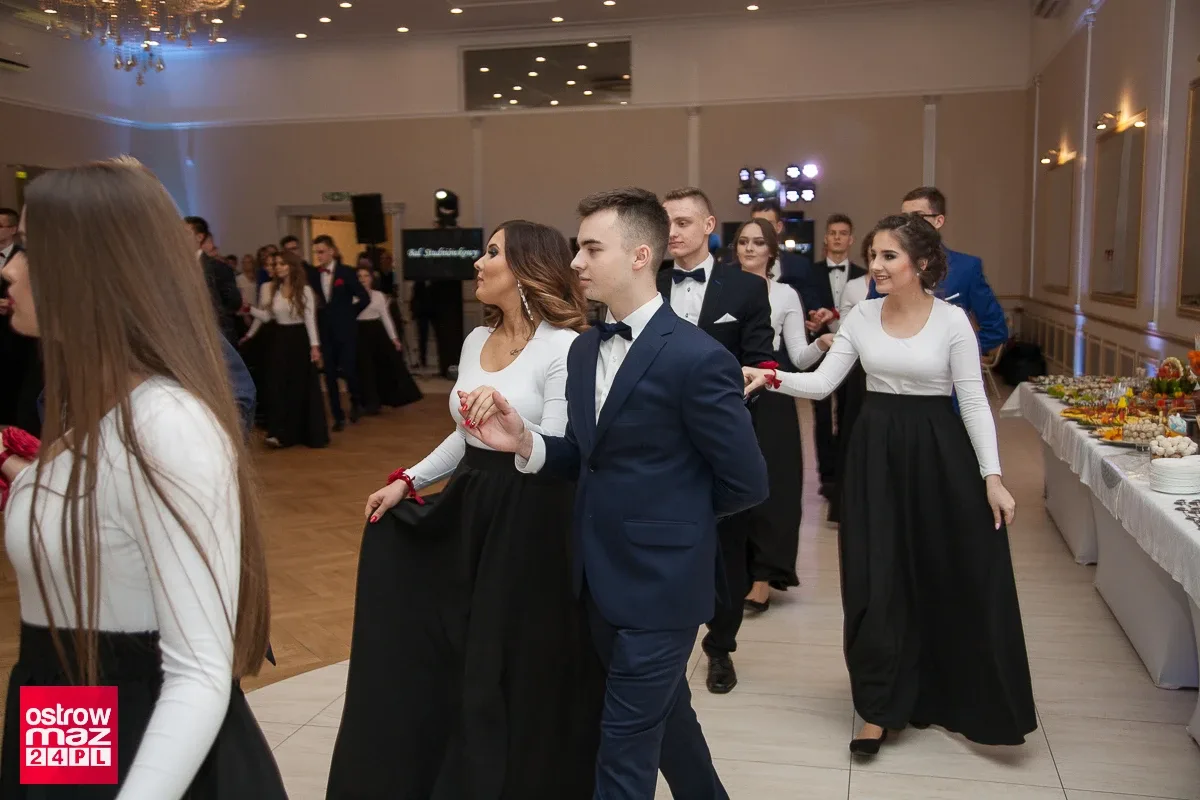 Studniówka Ekonomika 2018 (zdjęcia, wideo)