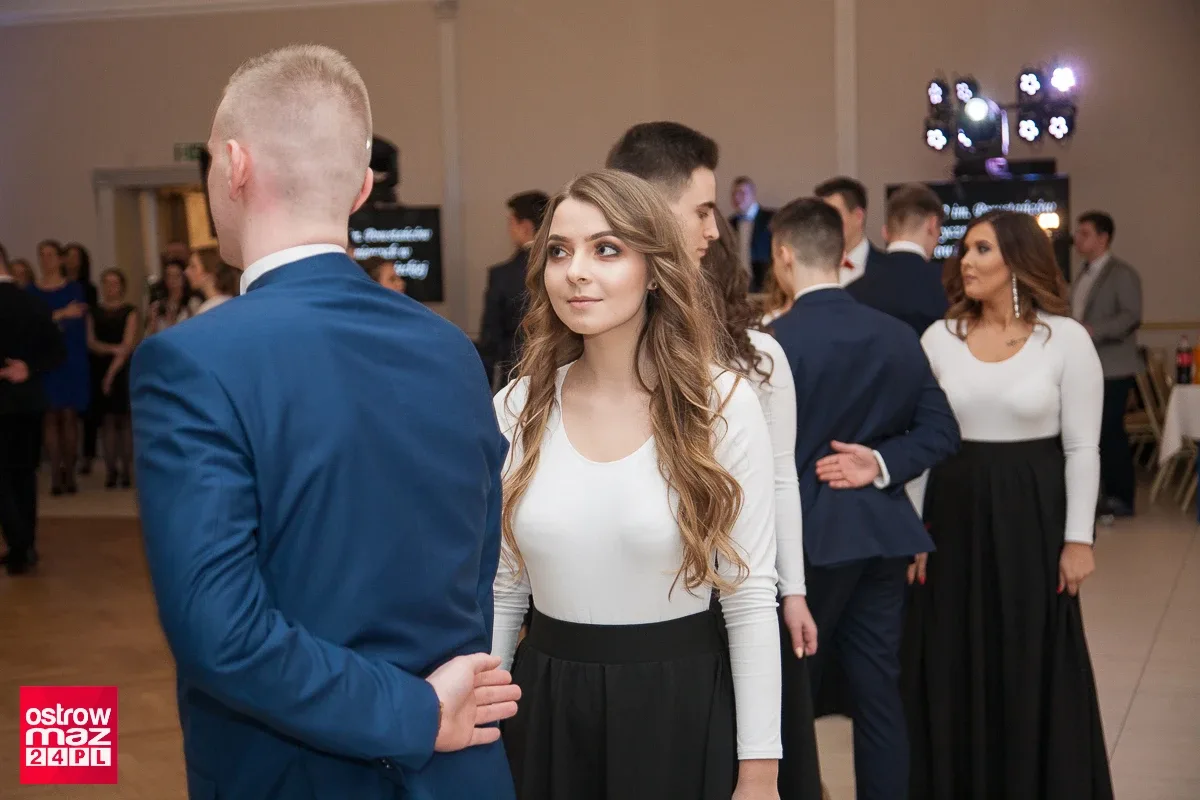 Studniówka Ekonomika 2018 (zdjęcia, wideo)