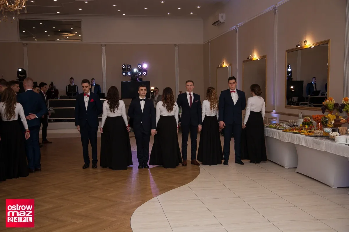 Studniówka Ekonomika 2018 (zdjęcia, wideo)