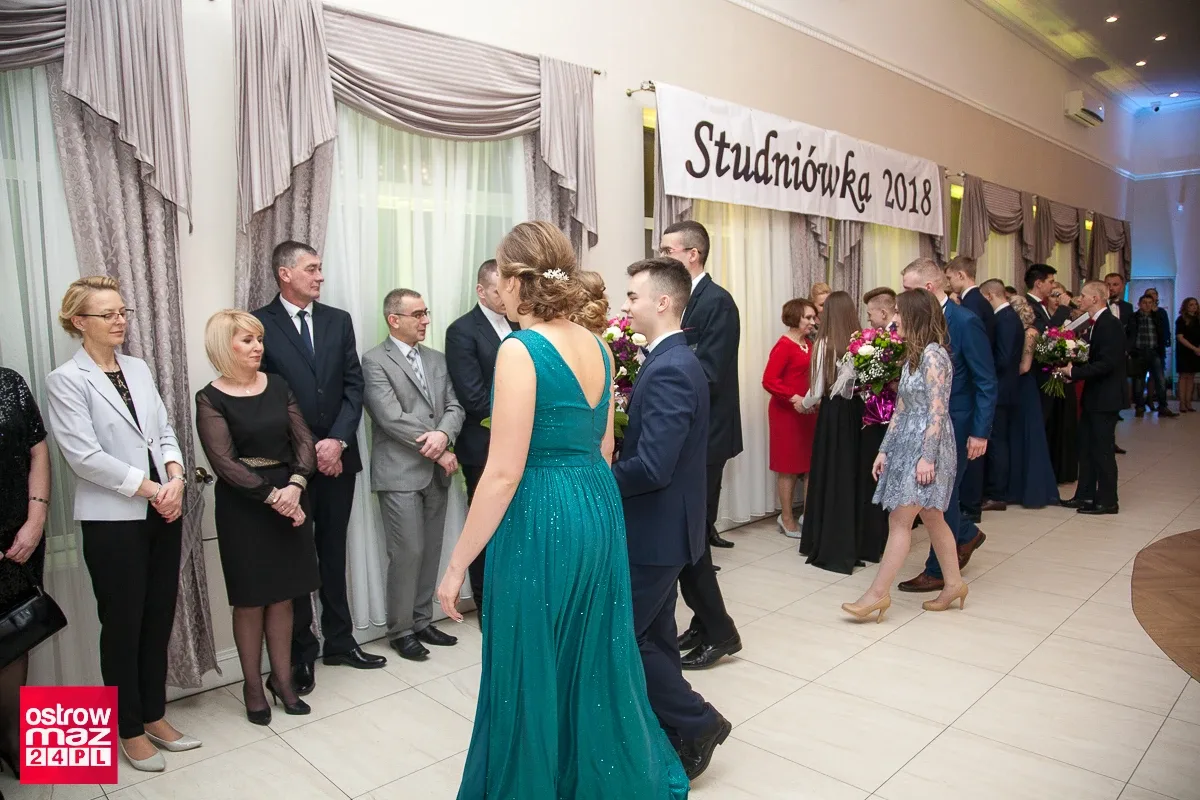 Studniówka Ekonomika 2018 (zdjęcia, wideo)