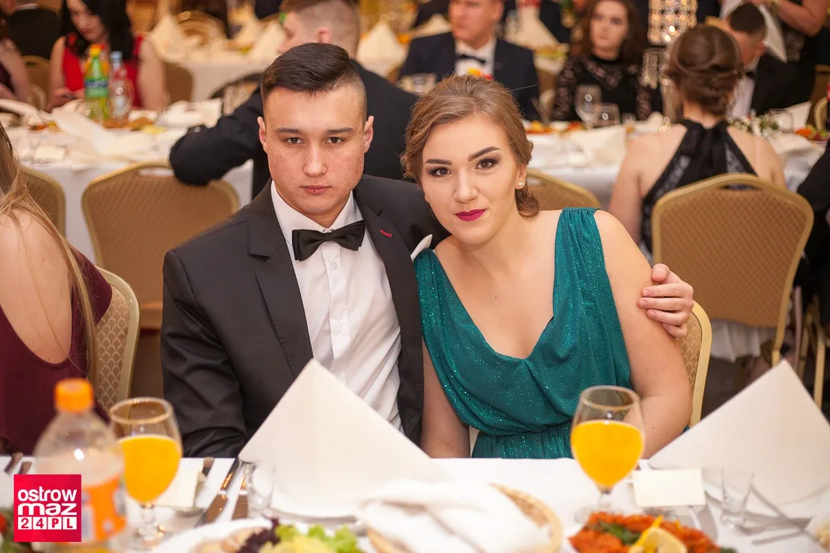 Studniówka Ekonomika 2018 (zdjęcia, wideo)