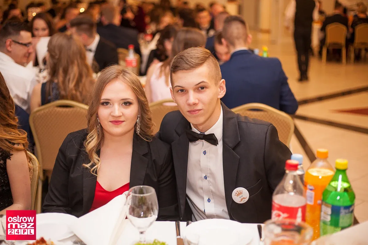 Studniówka Ekonomika 2018 (zdjęcia, wideo)