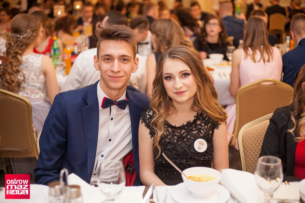 Studniówka Ekonomika 2018 (zdjęcia, wideo)