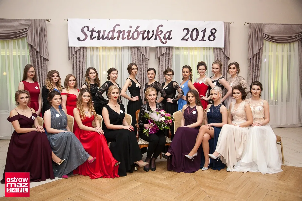 Studniówka Ekonomika 2018 (zdjęcia, wideo)