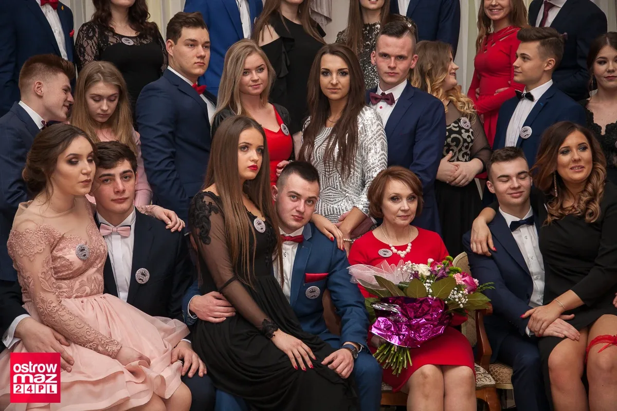 Studniówka Ekonomika 2018 (zdjęcia, wideo)