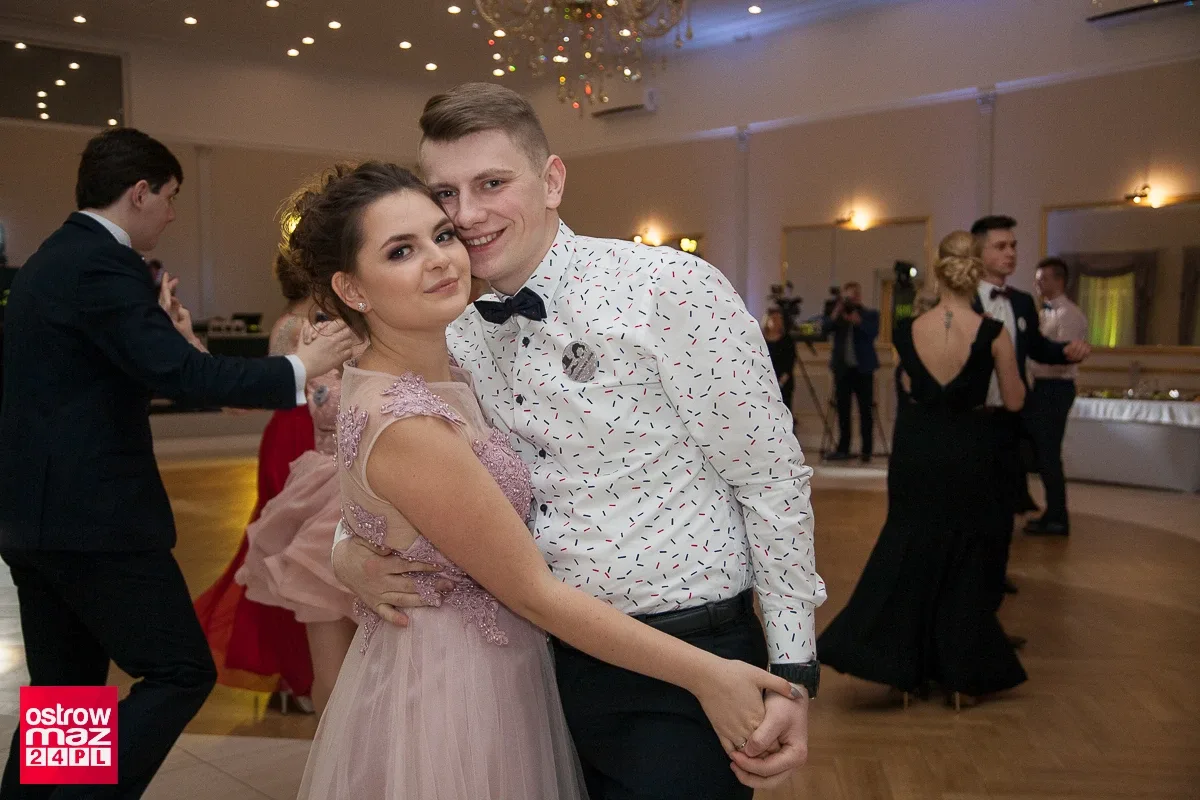 Studniówka Ekonomika 2018 (zdjęcia, wideo)