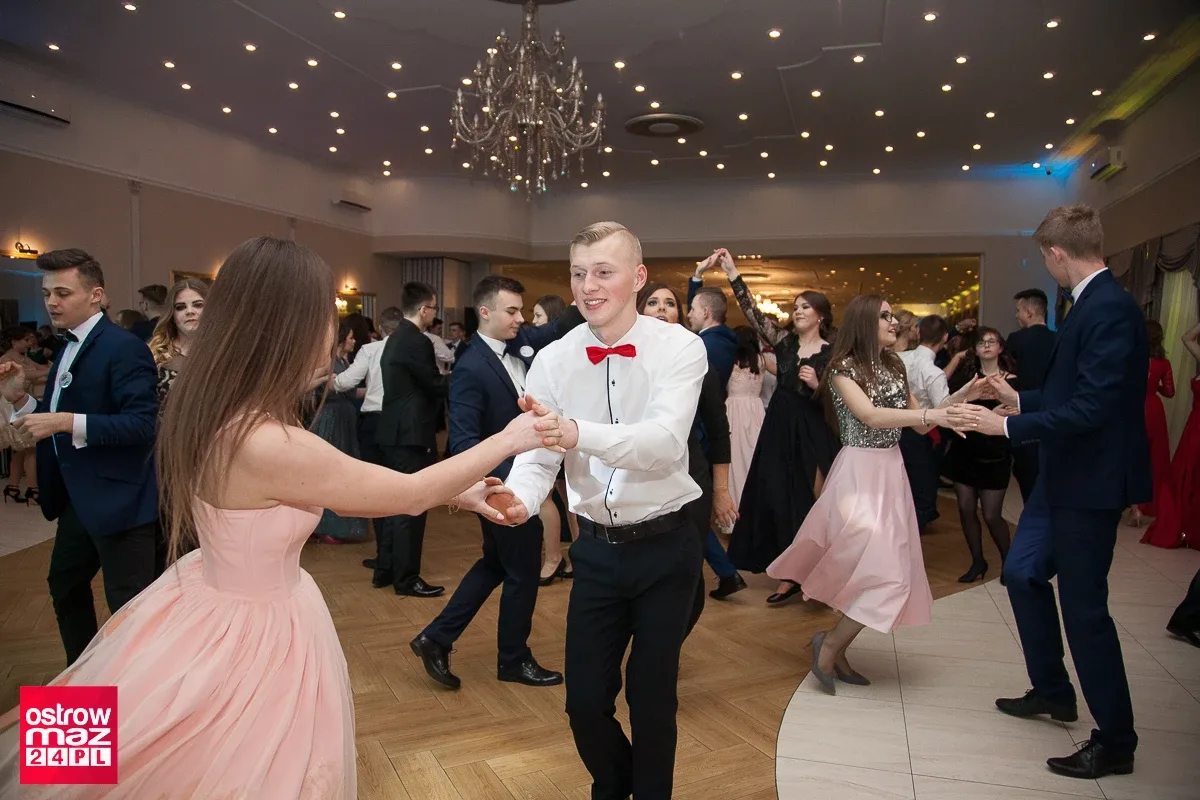 Studniówka Ekonomika 2018 (zdjęcia, wideo)