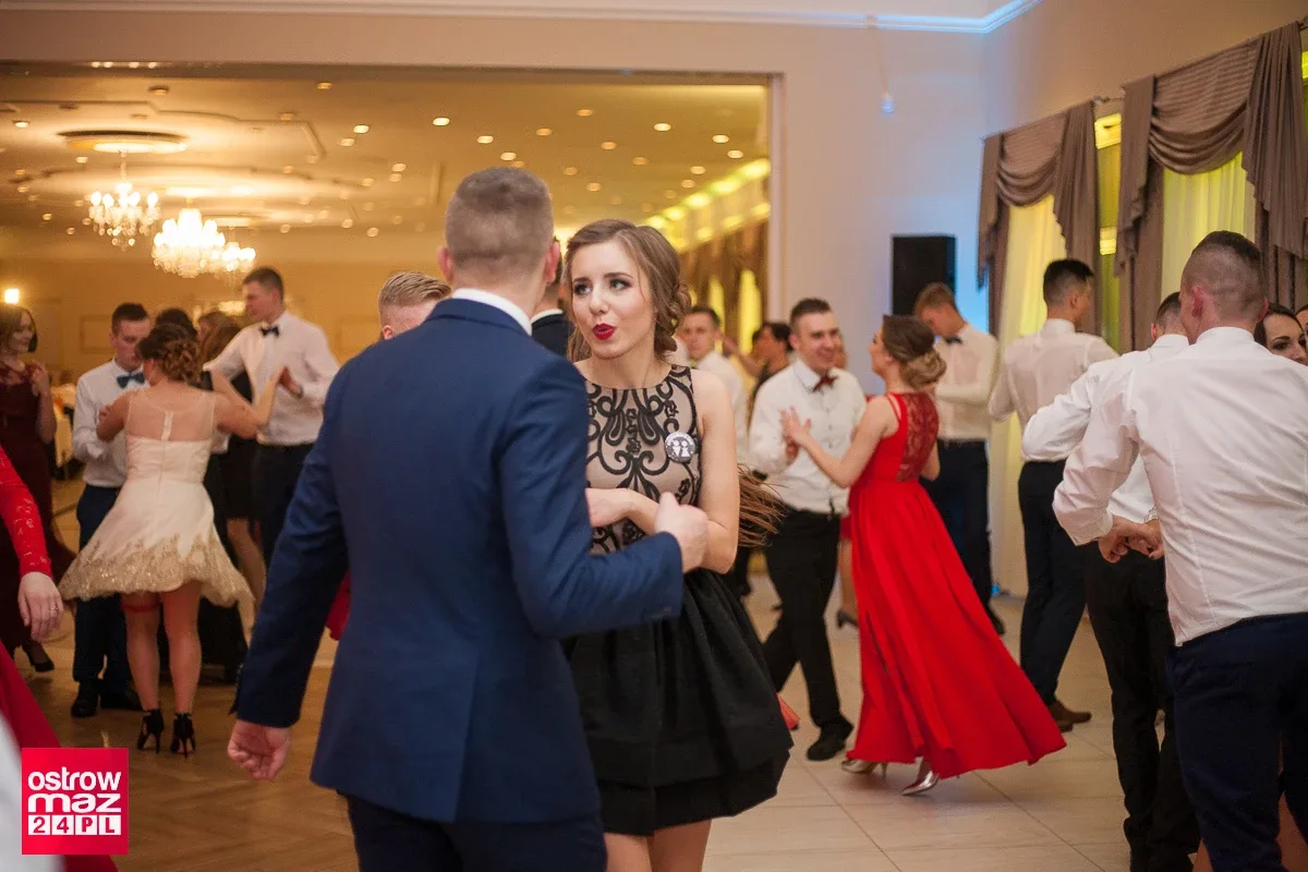 Studniówka Ekonomika 2018 (zdjęcia, wideo)