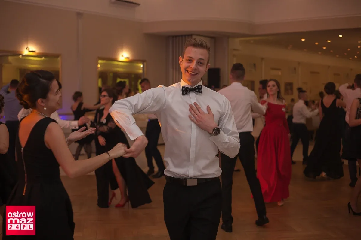 Studniówka Ekonomika 2018 (zdjęcia, wideo)